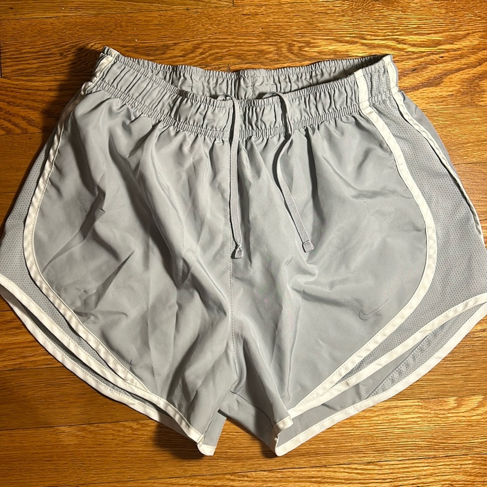 Grey women Nike tempo size small.